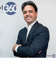 <em>Adriano Ornellas</em>